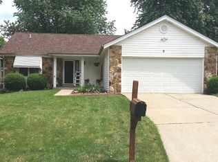 9 Shadowridge Dr, Saint Peters, MO