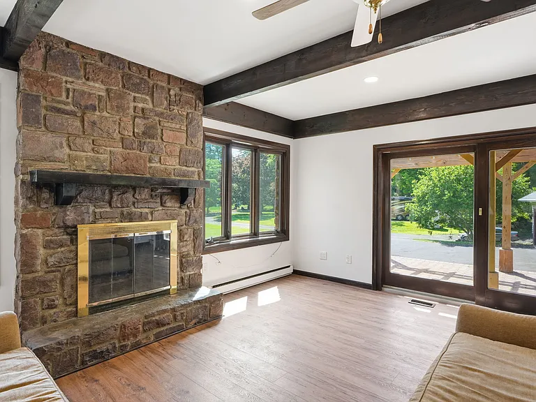 612 Bustleton Pike — Photo 22