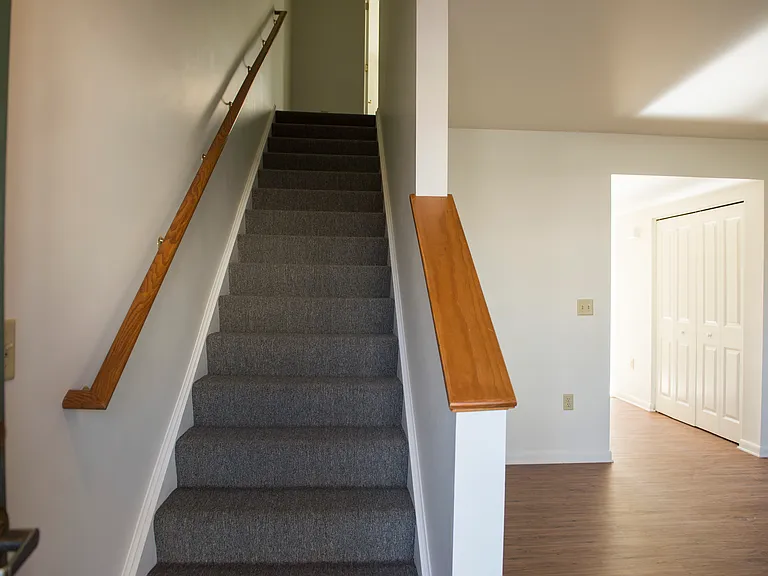Valley Terrace — Photo 16