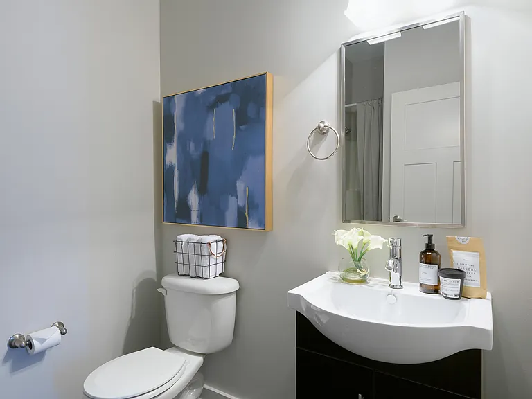 Traditional Bathroom With Stylish Finishes