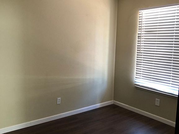 5th image of 13142 Thistle Brook Dr