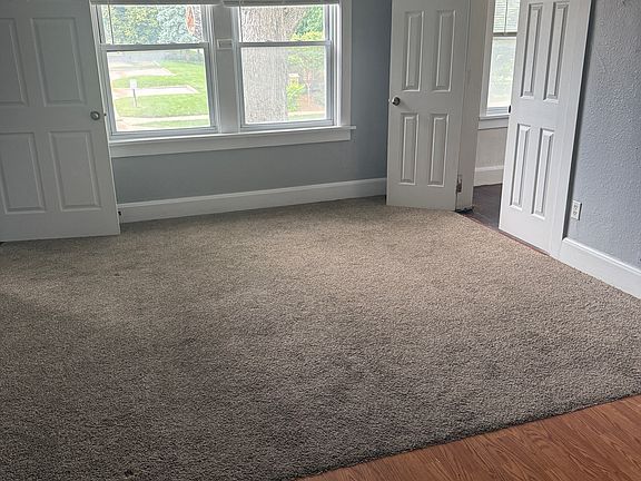 4th image of 610 N Buxton St