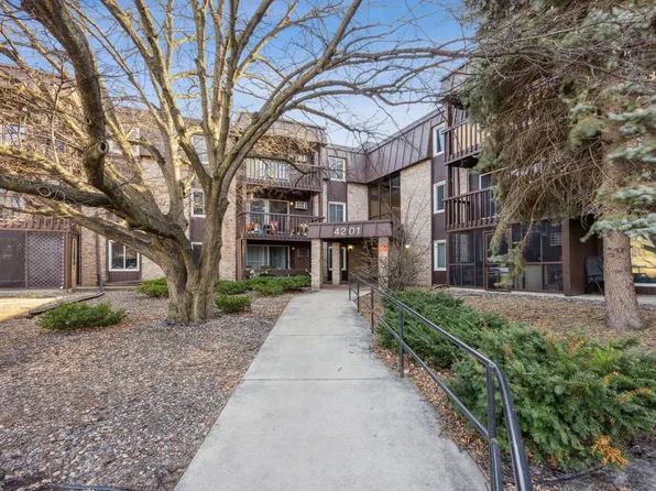 4201 Lakeside Ave N APT 117, Brooklyn Center, MN 55429