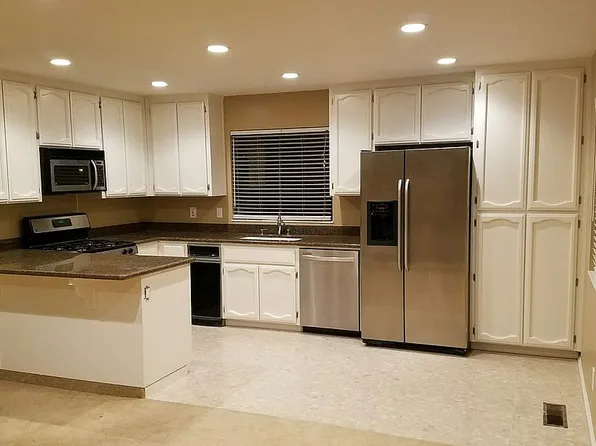 27 Sandpiper Cir, Corte Madera, CA 94925