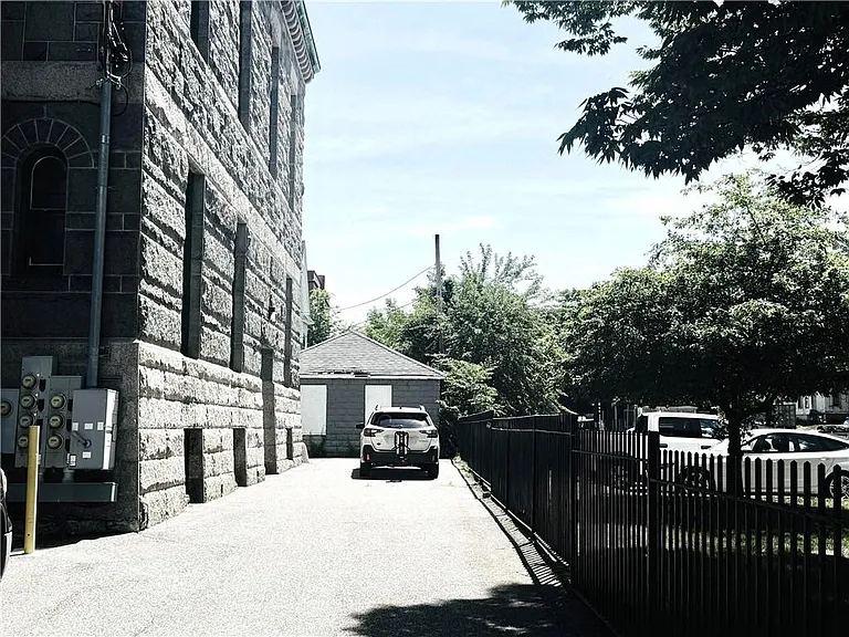 24 Front St #1 — Photo 24