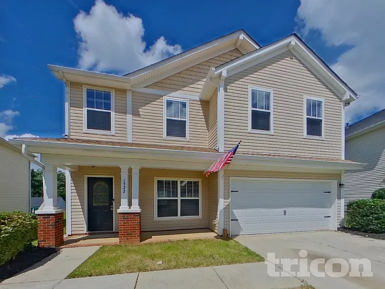 1522 Ladora Dr — Photo 2