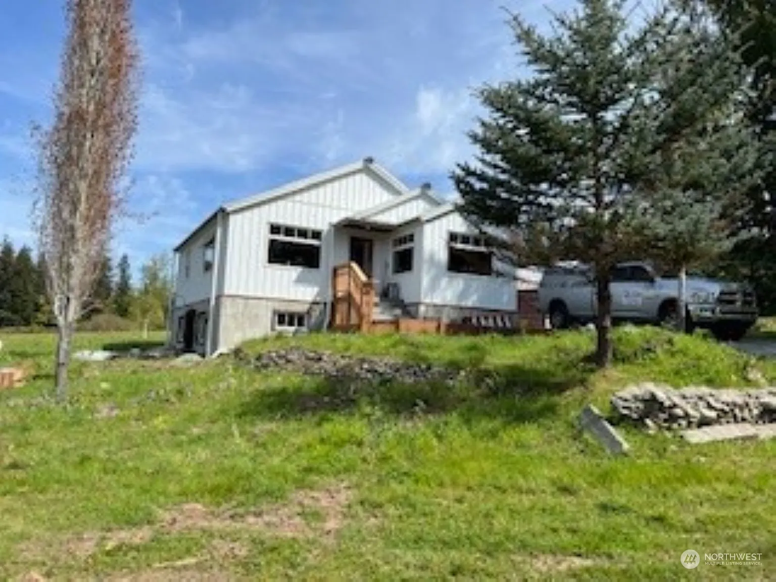 5629 Bayview Road photo 1