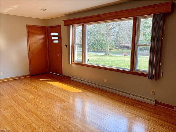 5th image of 1047 Homestead Dr