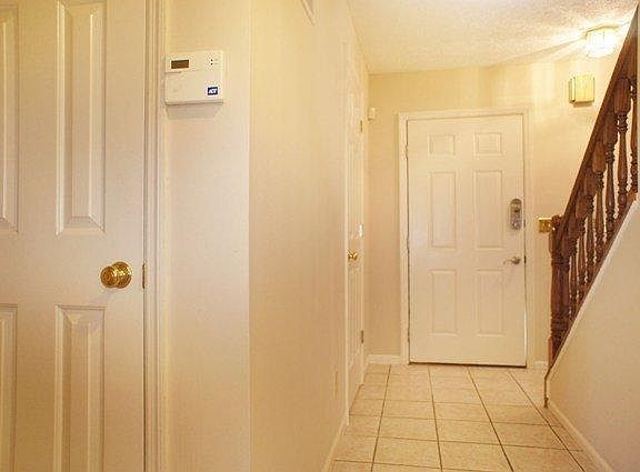 3rd image of 7936 Larrywood Dr