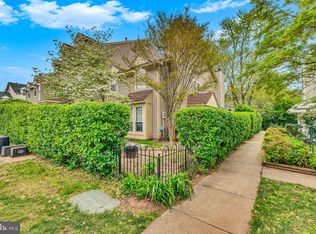 14427 Gringsby Ct, Centreville, VA 20120