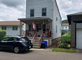 510 S Front St, Saint Clair, PA 17970