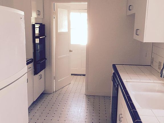 3rd image of 5307 Teesdale Ave