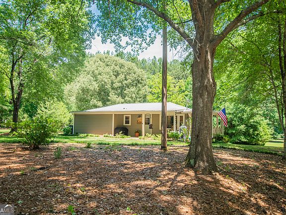 3rd image of 3791 Dally Rd