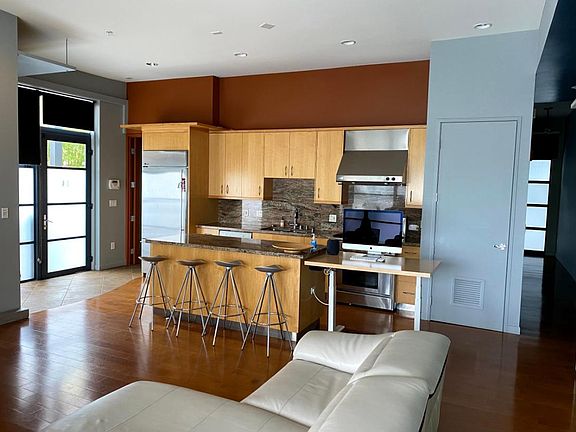 4th image of 1534 17th St Unit 104