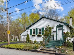 196 Promenade St, Barrington, RI 02806