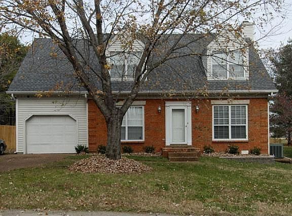 1632 Birchwood Circle