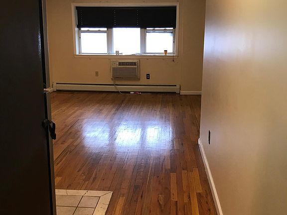 2nd image of 3775 Willett Ave Floor 1