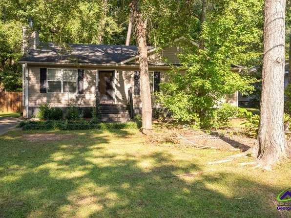 669 Wilderness Dr, Macon, GA 31220
