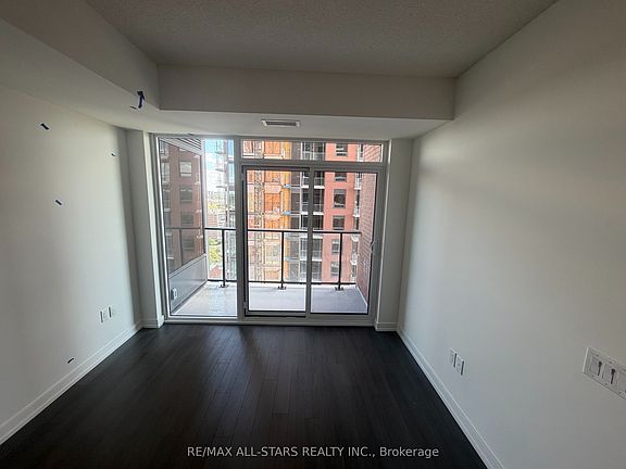 3rd image of 4010 Eglinton Ave W #1922