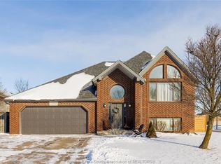 2840 Wildberry Cres, Tecumseh, ON N9K1C2