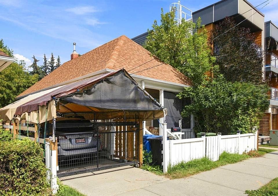 2nd image of 808 S McDougall Rd NE