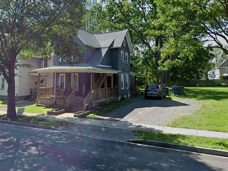 1225 S Plymouth Ave — Photo 1