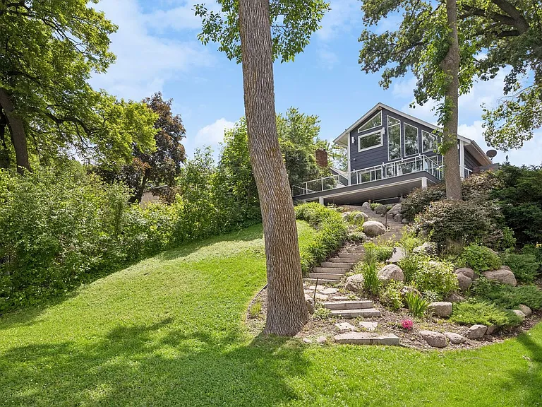 176 Peninsula Rd — Photo 2