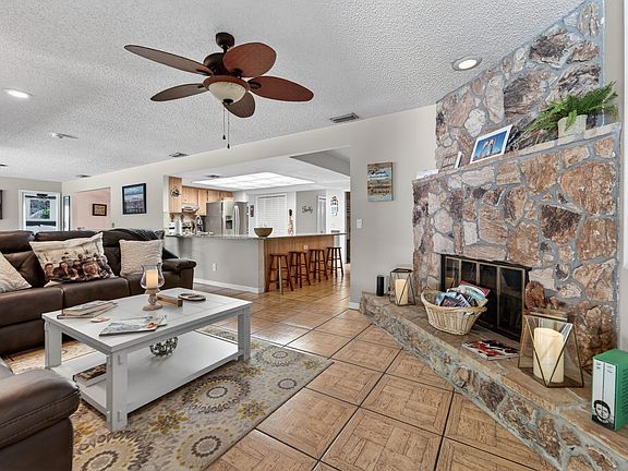 4th image of 3194 Pebble Beach Drive