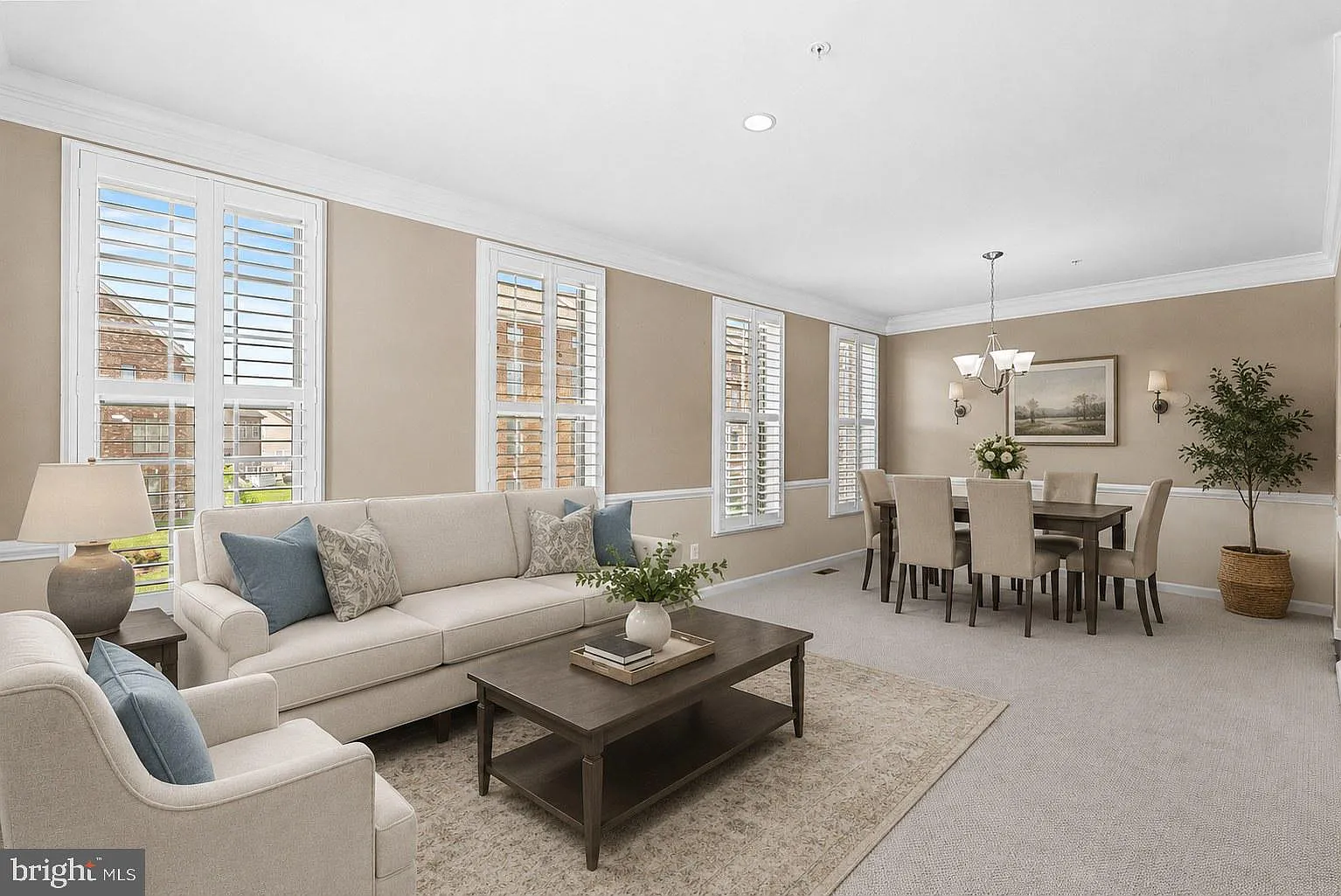 4 bed, 3.5 bath, 3232 sqft, $3,950 — Photo 3