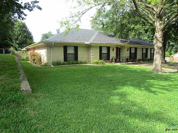 5th image of 716 Top Hill Dr