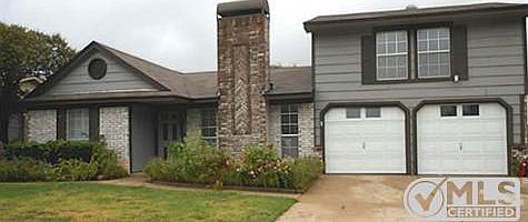 2nd image of 1808 Bayou Dr