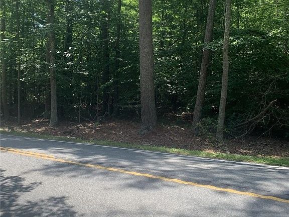 4th image of New Kent Hwy