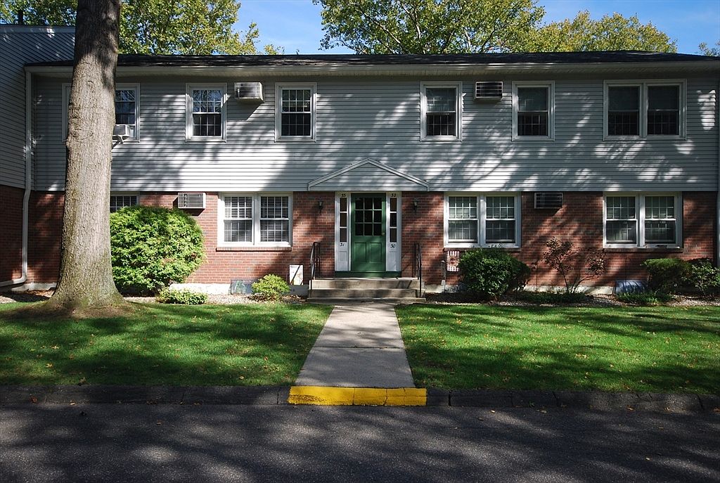 80 Brush Hill Ave APT 32, West Springfield, MA 01089 | Zillow