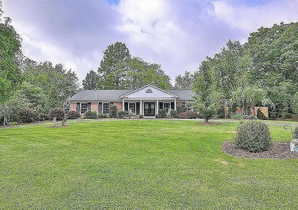 1st image of 3305 Lamarque Dr