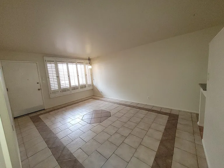 3139 E Glenrosa Ave #2 — Photo 16