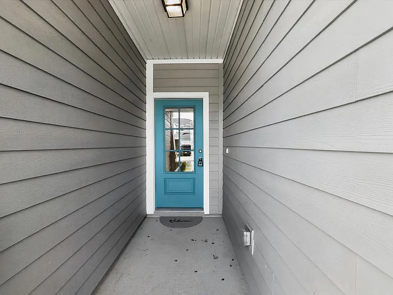 698 Cherry Elm Dr — Photo 4