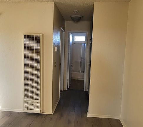 4th image of 4381 W 136th St APT 4