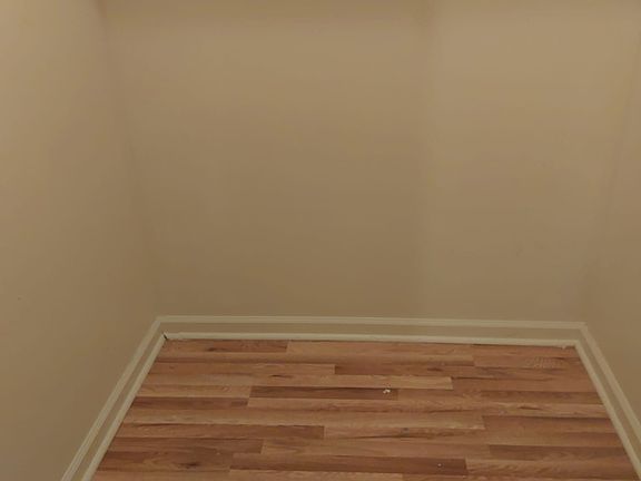 5th image of 34-36 Vernon Ave #2