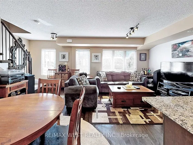 10 Foundry Ave #240 — Photo 10