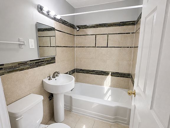 3rd image of 38 Neptune St APT 1L