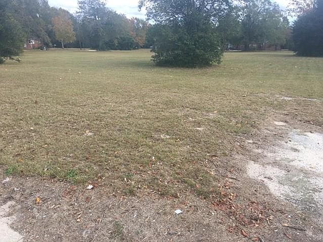 2nd image of 709 Miller Rd
