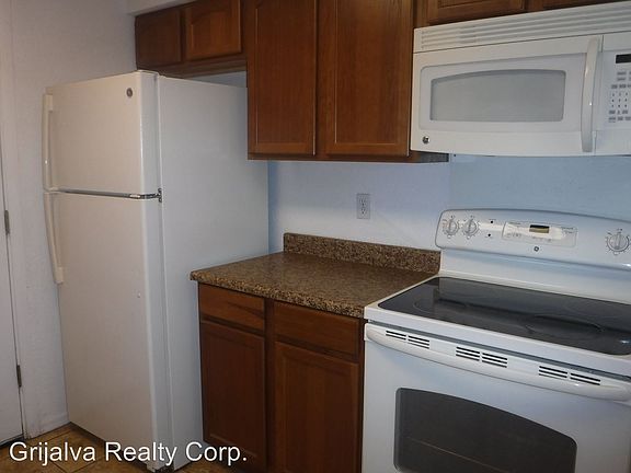 3rd image of 2847 N Flanwill Blvd