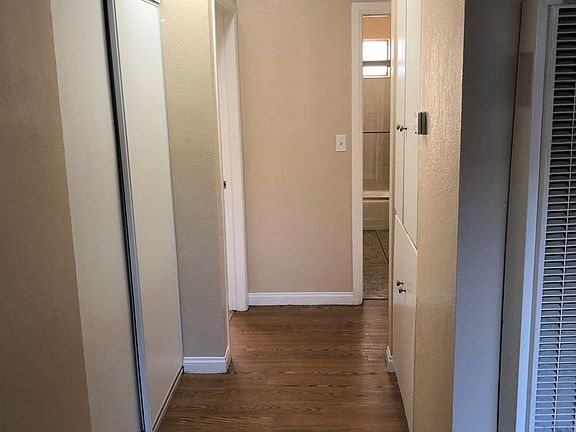 4th image of 205 E Plymouth St APT 2