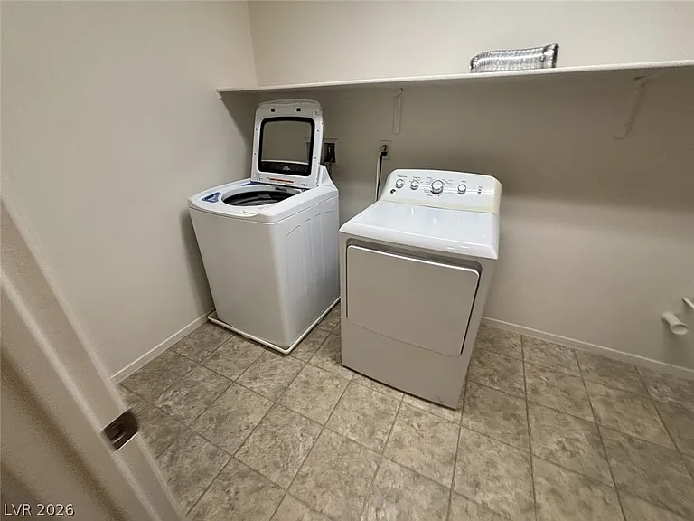 5582 Sancho Throne Rd — Photo 44