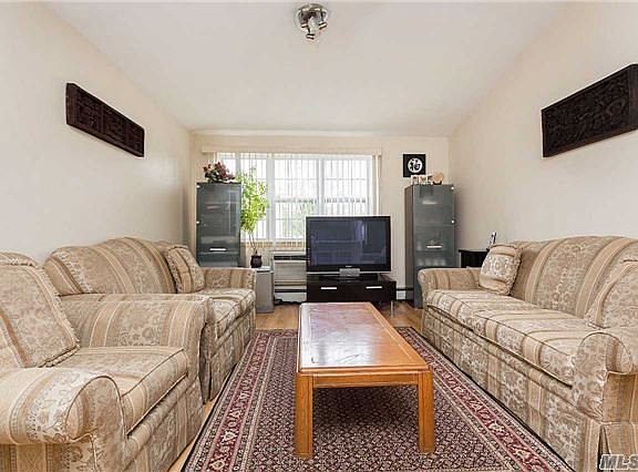 4th image of 82147 Country Pointe Cir