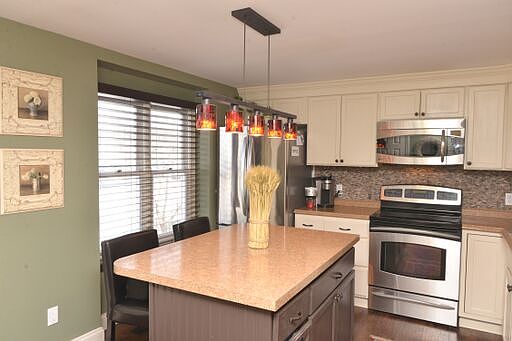 1st image of 508 Williamsburg Dr