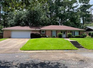 5335 Red Fox Rd, Jackson, MS 39211
