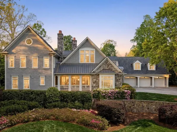 516 Tara Trl, Atlanta, GA 30327