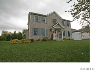 73 Maida Dr, Spencerport, NY 14559
