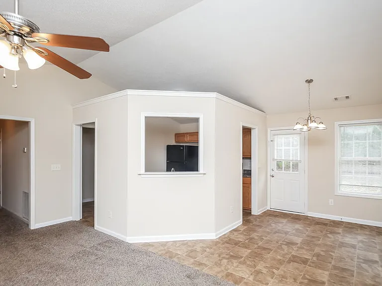 43 Thorn Thicket Way — Photo 4